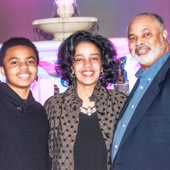 Meet your Posher, Maria - Picture 1 of 2